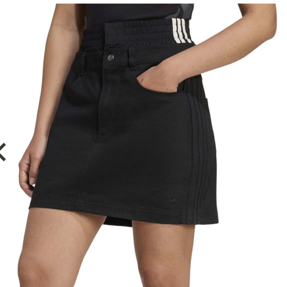 Adidas Originals Firebird denim skirt size 2 6 8 Black